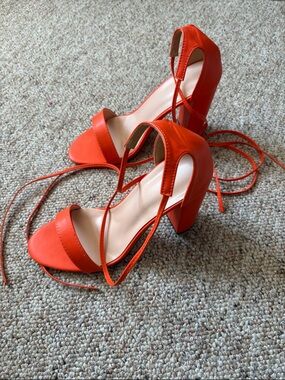 NWOT Women's Orange Block Heel Lace-Up Sandals